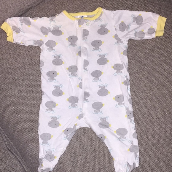Newborn Unisex footed sleeper - Picture 2 of 3